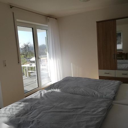 Ferienwohnungen Weishaupt Pfingstweider Strasse 30 Meckenbeuren Exterior foto